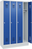 FORMAT Garderobenschrank
B1200xT500xH1950 mm
RAL 7035/5010, 4 Abteile - More 1