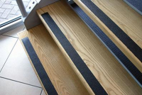 Anti-Rutsch Klebeband
Gripfoot schwarz
B152mm x L18,3 m