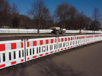 TL Fußplatte Kunststoff
B800xT400xH120 mm
mit seitlichem Tragegriff