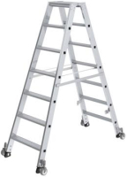 Alu-Stehleiter
2x7 Stufen, rollbar
Gesamthöhe 1,61 m