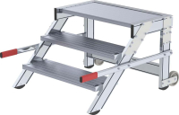 Alu-Arbeitspodest fahrbar
3 Alu-Stufen B 800 mm
Podesthöhe 0,59 m