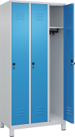 Garderobenschrank CLASSIC
B900xT500xH1950 mm
RAL 7035/5012, 3 Abteile
