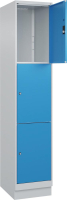 Fächerschrank CLASSIC
B400xT500xH1950 mm
RAL 7035/5012, 1x3 Fächer