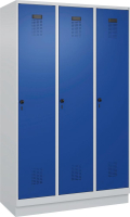 Garderobenschrank EVOLO
mit 100 mm hohem Sockel
RAL 7035/5010, 3 Abteile