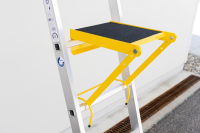 Einhängepodest
für Sprossenleiter
max. Belastung 150 kg