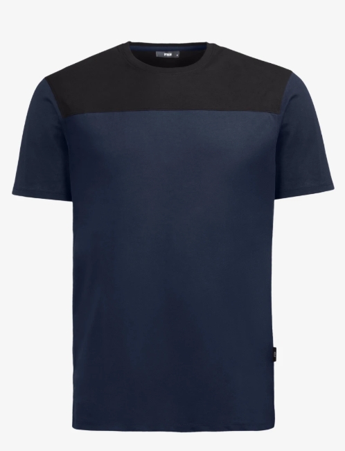 T-Shirt KNUT
marine/schwarz
60% Baumwolle / 40% recy. Polyester - Detail 1