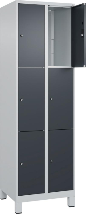 Fächerschrank CLASSIC
B600xT500xH1950 mm
RAL 7035/7016, 2x3 Fächer - Detail 1
