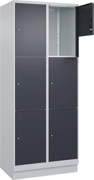 Fächerschrank CLASSIC
B800xT500xH1950 mm
RAL 7035/7016, 2x3 Fächer - Detail 1