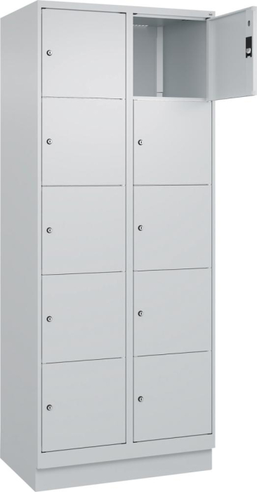 Fächerschrank CLASSIC
B800xT500xH1950 mm
RAL 7035/7035, 2x5 Fächer - Detail 1