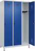 Garderobenschrank EVOLO
mit 100 mm hohen Füßen
RAL 7035/5010, 3 Abteile - More 5
