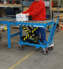 Hubtischwagen m. Rollenb.
Tischmaß: 1025x535
500 kg Tragfähigkeit - More 6